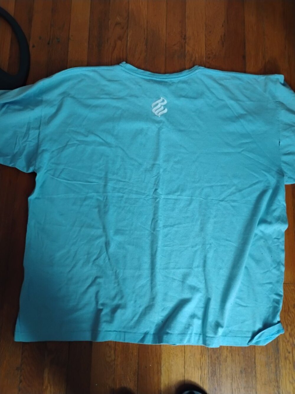 Vintage Rocawear Tee ๐ - Picture 6 of 6